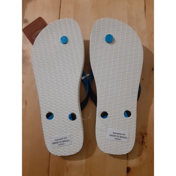 Disney Parks Havaianas Colorful Mickey Mouse Flip Flop Sandals 8 NWT - Picture 7 of 7